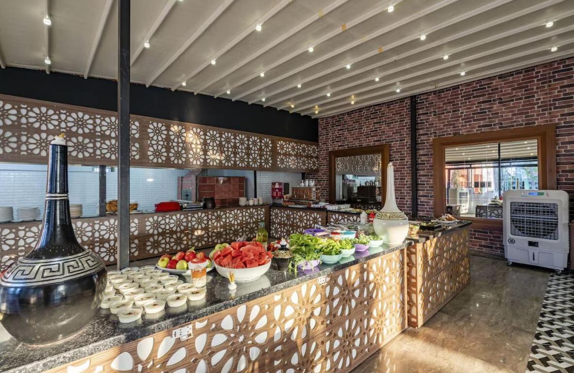 Hotel Dionisus Spa Resort 贝莱克 外观 照片