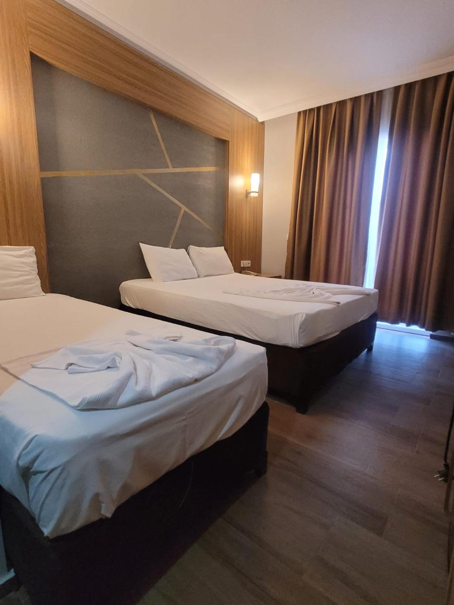 Hotel Dionisus Spa Resort 贝莱克 外观 照片