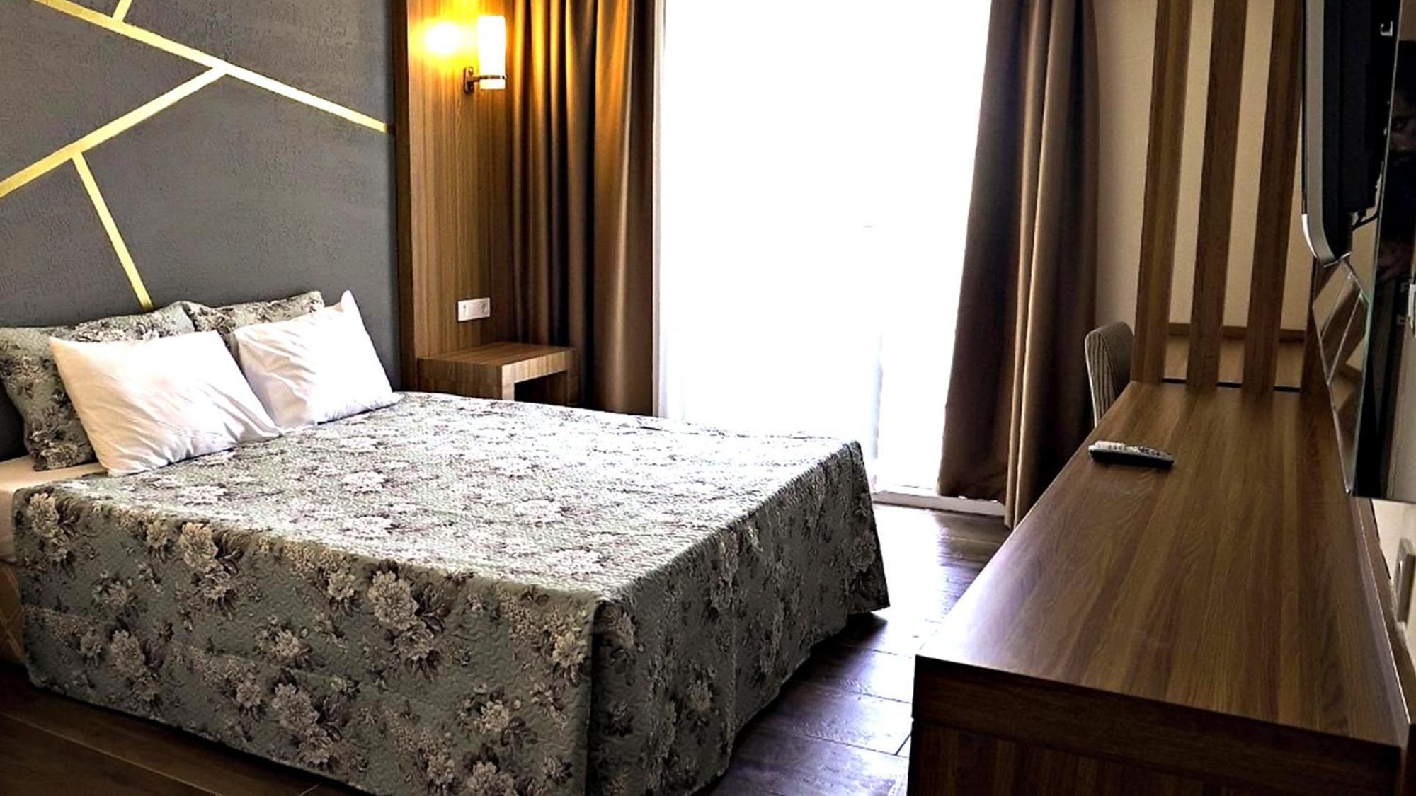 Hotel Dionisus Spa Resort 贝莱克 外观 照片