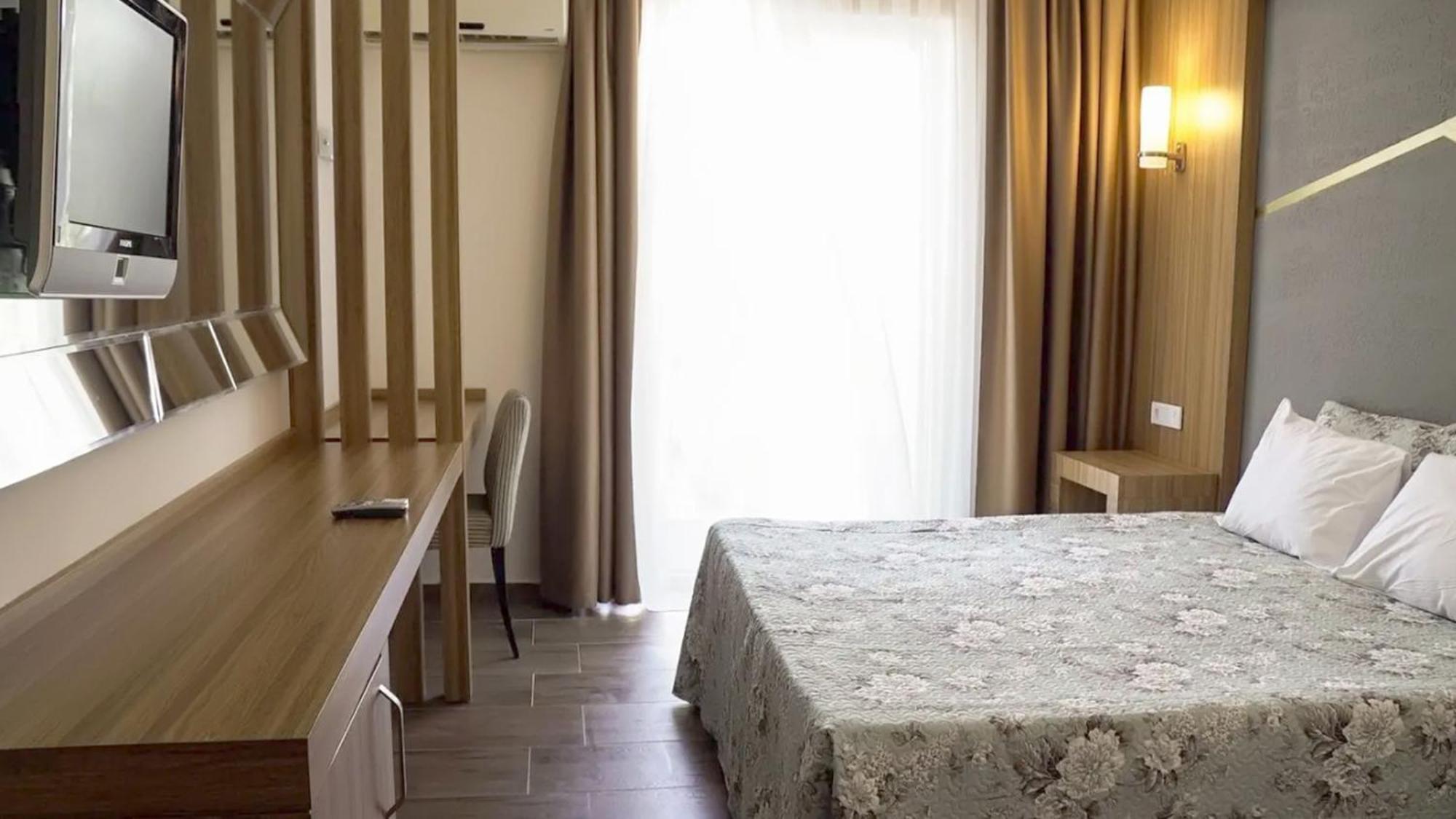 Hotel Dionisus Spa Resort 贝莱克 外观 照片